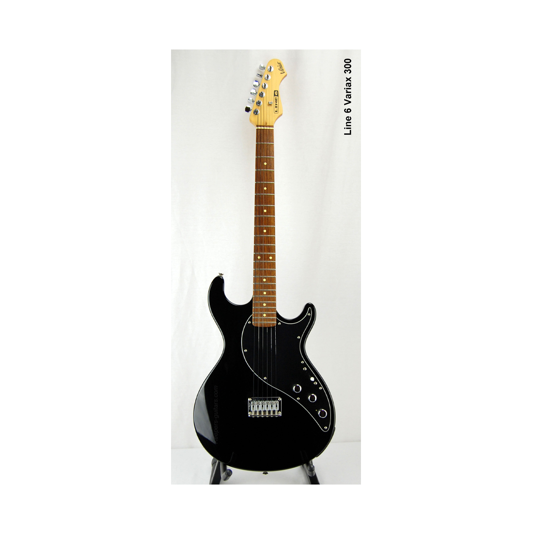 Line 6 Variax 300 Black – Cecere's Music