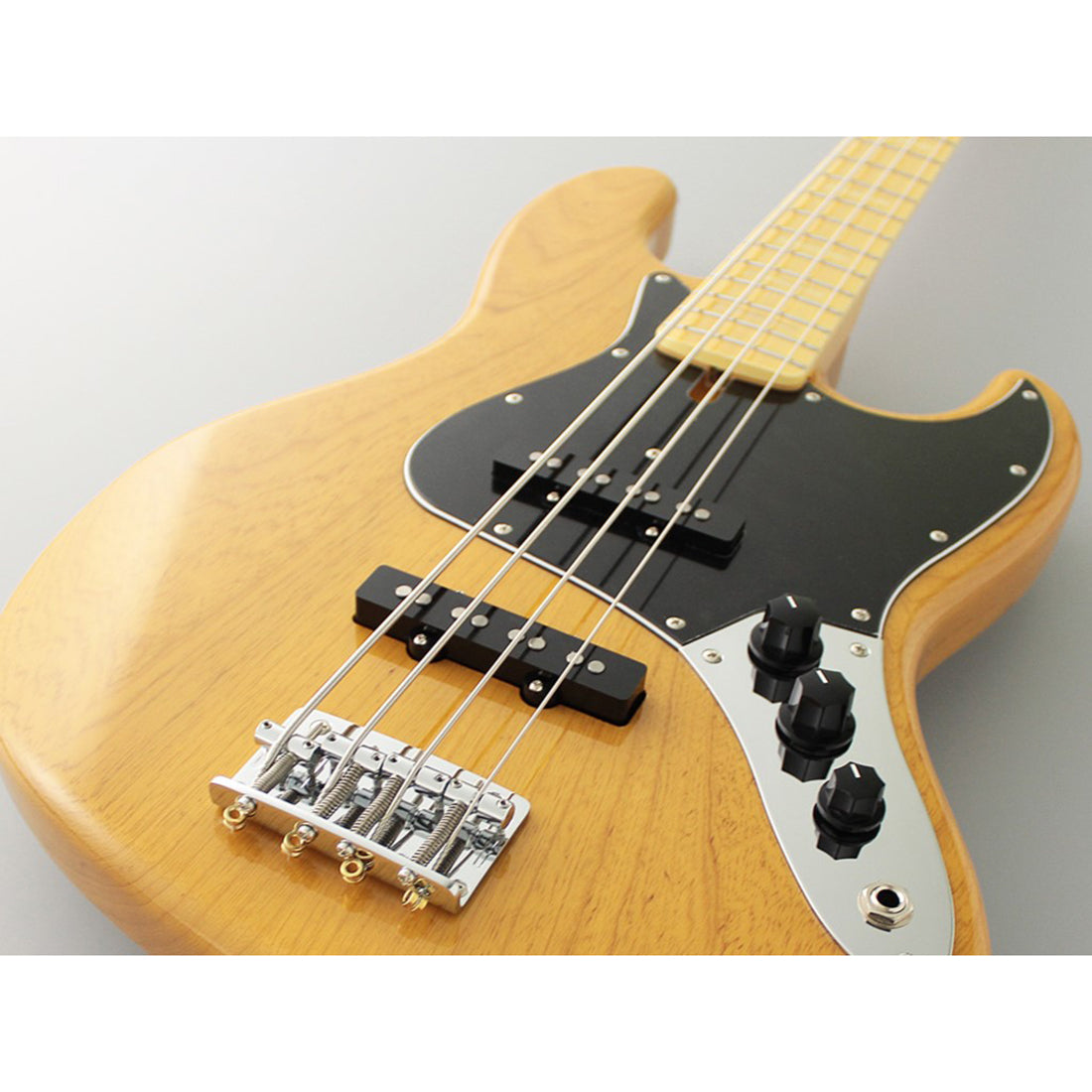 FGN NJB100MBAH/VNT Neo Classic JB Vintage Natural Electric Bass Including Gig Bag